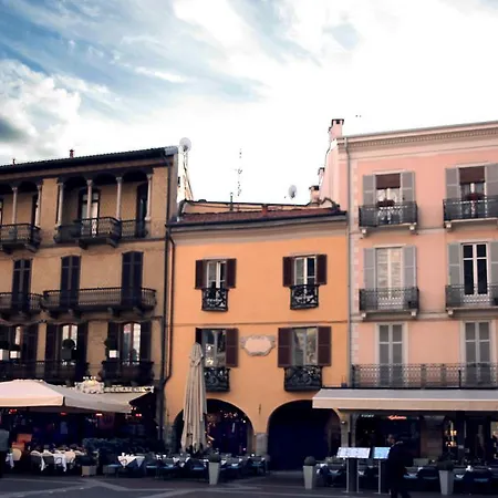 アパート Le Guglie Del Duomo By Holiday Solutions